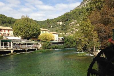 Picturesque Luberon - From MARSEILLE  Picturesque Luberon - From MARSEILLE