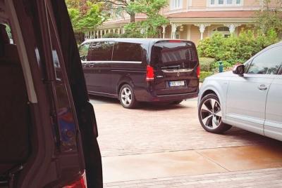 Roissy CDG airport transfer From / To Disneyland Paris Roissy CDG airport transfer From / To Disneyland Paris