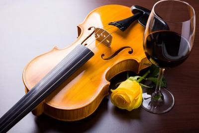 Musical aperitif. Concert and tasting of local products Musical aperitif. Concert and tasting of local products