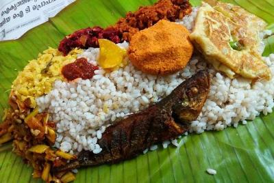 Cooking and Dining Experience with an Indian Family in Trivandrum Cooking and Dining Experience with an Indian Family in Trivandrum