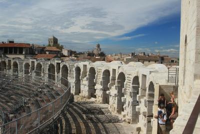 Alpilles & Arles Experience : Private Chauffeur Alpilles & Arles Experience : Private Chauffeur