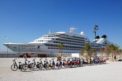 Marseille Shore Excursion: Private Electric Bike Tour Marseille Shore Excursion: Private Electric Bike Tour