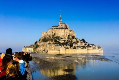 Private Mont-Saint-Michel Tour From Paris by Luxury Vehicle  Private Mont-Saint-Michel Tour From Paris by Luxury Vehicle