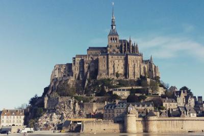 Private walking tour of Mont Saint Michel with a licensed guide Private walking tour of Mont Saint Michel with a licensed guide