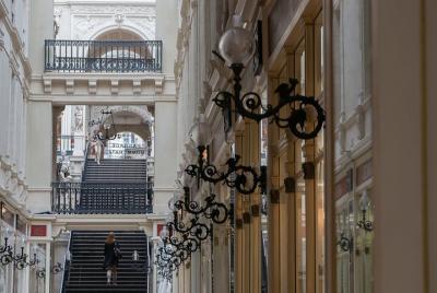 Surprise Walk of Nantes with a Local Surprise Walk of Nantes with a Local