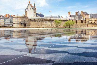 Guided tour, between the history and anecdotes of Nantes. Guided tour, between the history and anecdotes of Nantes.