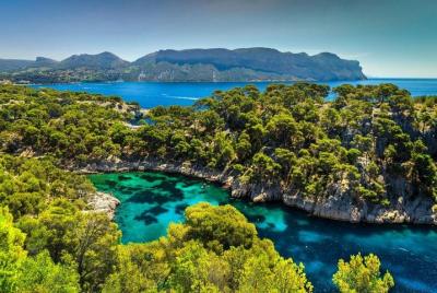 Calanques of Cassis, Aix-en-Provence & Wine tasting Shared Tour from Nice Calanques of Cassis, Aix-en-Provence & Wine tasting Shared Tour from Nice