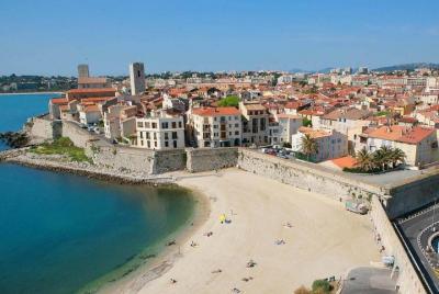 Cannes & Antibes private guided tour Cannes & Antibes private guided tour
