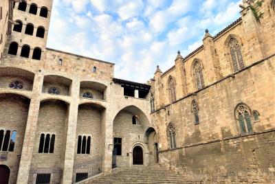 Barcelona Walking Tour with Complimentary Drink 