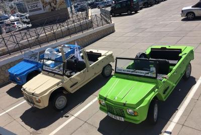 Visit the center of the city of Nice in Citroën Méhari (1 hour vi Visit the center of the city of Nice in Citroën Méhari (1 hour vi