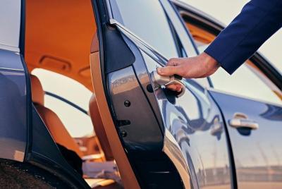 Private Arrival Transfer: Nice Airport to Hotel Private Arrival Transfer: Nice Airport to Hotel