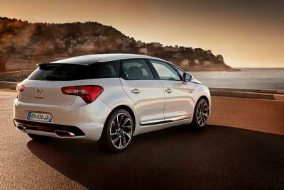 Transfer from the airport to Nice city center or from Nice to the