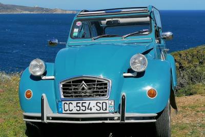Private Commented Excursion in Argelès-sur-Mer by 2 CV Citroën Private Commented Excursion in Argelès-sur-Mer by 2 CV Citroën