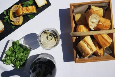 Lunch with Champagne & Ratafia, and cellar tour Lunch with Champagne & Ratafia, and cellar tour