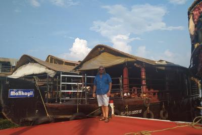 Munnar & Alleppey 2-Days Tour with Bangalore-Kochi Return A/C Sleeper Bus Ticket Munnar & Alleppey 2-Days Tour with Bangalore-Kochi Return A/C Sleeper Bus Ticket