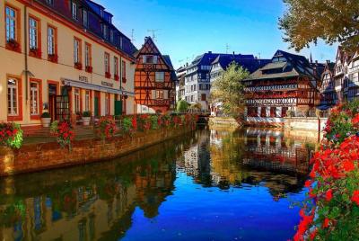 Strasbourg City Sightseeing Private Guided Tour including Cathedral Visit Strasbourg City Sightseeing Private Guided Tour including Cathedral Visit