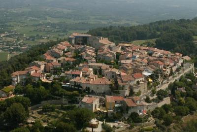 Full-Day VIP Village Tour of Provence Full-Day VIP Village Tour of Provence