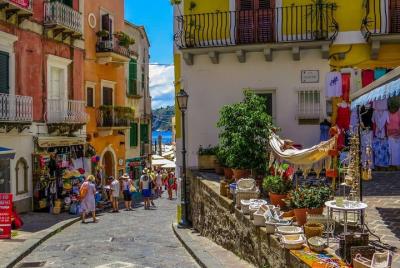 Walking tour in Lipari center Walking tour in Lipari center