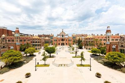 Skip the Line: Sant Pau Recinte Modernista Entrance Ticket in Barcelona