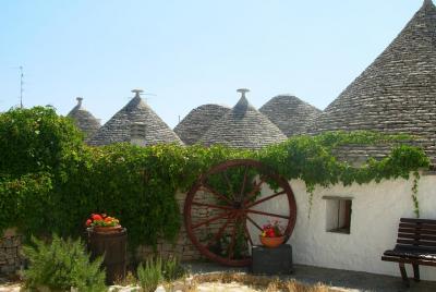 Cultural and gastronomic tour in Alberobello Cultural and gastronomic tour in Alberobello
