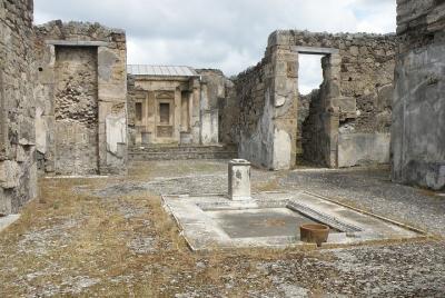Private Full Day Tour to Pompeii and Amalfi Coast from Rome in Fa