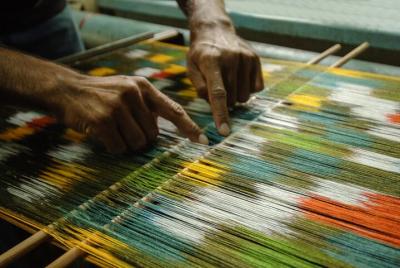 Authentic Weaving Workshop with an artisan in Macerata Authentic Weaving Workshop with an artisan in Macerata