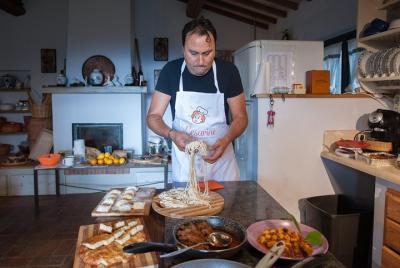 Private pasta-making class at a Cesarina Private pasta-making class at a Cesarina's home with tasting in Arezzo