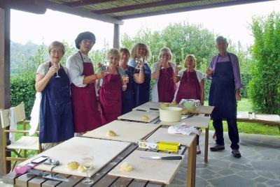 4 days Flavors of Tuscany Cooking Classes and Arezzo Sightseeing Tour 4 days Flavors of Tuscany Cooking Classes and Arezzo Sightseeing Tour