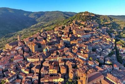 Cortona private walking Tour