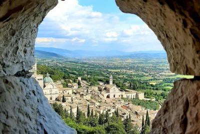Assisi Highlights with Wine and Food Tasting 