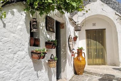 Alberobello half-day excursion with food-tasting