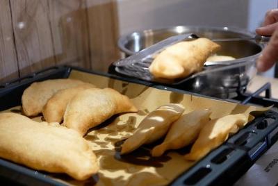 Hands on home made Panzerotti cooking class in Bari