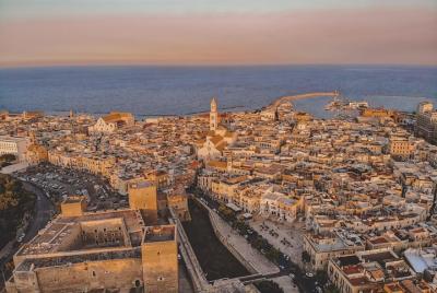 Evening guided tour of Bari
