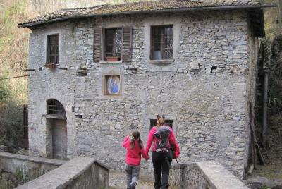 Small Group Hike from Varenna