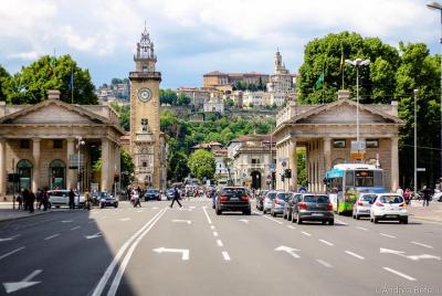 Bergamo: 2.5-hour private tour of the Lower Town