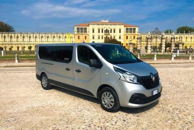 Bergamo Airport (BGY) - Venice, piazzale Roma / Private Transfer (up to 8 pass.) Bergamo Airport (BGY) - Venice, piazzale Roma / Private Transfer (up to 8 pass.)