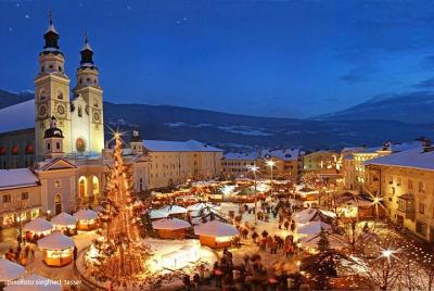 One day tour Christmas markets Innsbruck - Bressanone - Vipiteno One day tour Christmas markets Innsbruck - Bressanone - Vipiteno