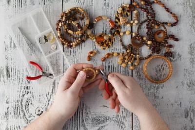 Indian Ethnic and Handmade Jewelry Half-Day Workshop Visit  Indian Ethnic and Handmade Jewelry Half-Day Workshop Visit
