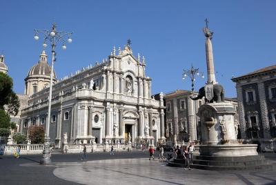 Catania Private Walking Tour with Option of Food and Wine Tasting Catania Private Walking Tour with Option of Food and Wine Tasting