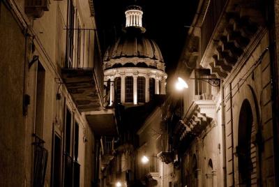 Private transfer service from Catania airport or City to RAGUSA ( Private transfer service from Catania airport or City to RAGUSA (