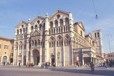 Ferrara Highlights Small Group Tour with a Local Guide Ferrara Highlights Small Group Tour with a Local Guide