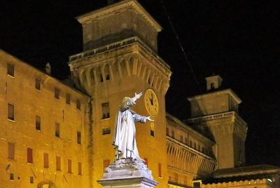 Ferrara Highlights Small Group Tour by Night Ferrara Highlights Small Group Tour by Night