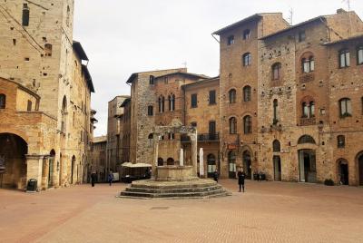 Full Day Experience: San Gimignano & Siena Guided Tour from Florence Full Day Experience: San Gimignano & Siena Guided Tour from Florence