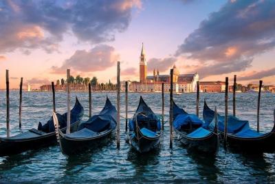 Overnight Venice Independent Tour from Florence by High-Speed Train Overnight Venice Independent Tour from Florence by High-Speed Train