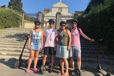 SmarTour Michelangelo Square in eletric monopattino(scooter) 2h m