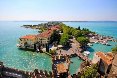 Verona and Lake Garda Day Trip from Milan with Hotel Pickup Verona and Lake Garda Day Trip from Milan with Hotel Pickup