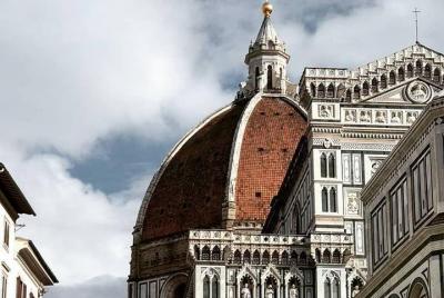 Florence Hop-On Hop-Off sightseeing tour - Ultimate Hop On and di Florence Hop-On Hop-Off sightseeing tour - Ultimate Hop On and di