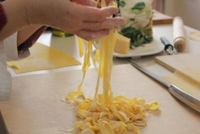 Private Tuscan Pasta Making Class and Dinner with a Local Expert in Florence