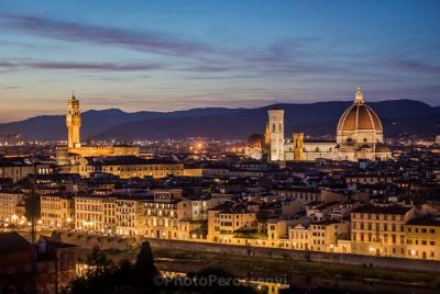 Florence by Night Photo Walking Tour with a Professional Photographer Florence by Night Photo Walking Tour with a Professional Photographer