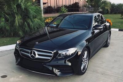 Departure Private Transfers: Florence to Florence Airport FLR in Business Car Departure Private Transfers: Florence to Florence Airport FLR in Business Car